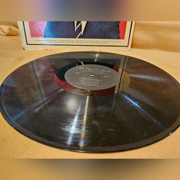 🍓🍄Vintage JFK Kennedy Presidential Speeches on Vinyl Record Album🍄🍓 - Picture 3 of 4